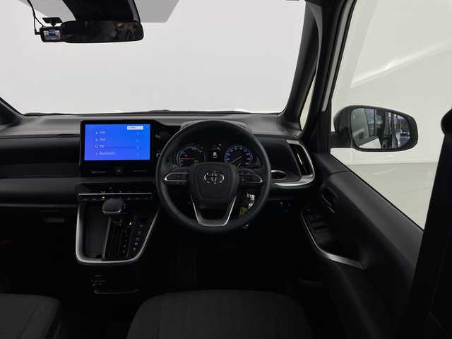 トヨタ ヴォクシー ハイブリッド S－G 愛知県 2024(令6)年 1.3万km ホワイトパールクリスタルシャイン /純正10.5インチナビ//バックカメラ//フルセグTV・HDMI・CD・DVD//Bluetooth・USB・AppleCarPlay・AndroidAuto//ETC2.0//前後ドライブレコーダー//純正16インチアルミホイール//スペアタイヤ//両側パワースライドドア//トヨタセーフティセンス//プリクラッシュセーフティ//レーンディパーチャーアラート//プロアクティブドライビングアシスト//クリアランスソナー//パーキングサポートブレーキ//ロードサインアシスト//アダプティブクルーズコントロール//LEDヘッドライト//オートライト//純正フロアマット//電動パーキングブレーキ//オートブレーキホールド//革巻きステアリング//ステアリングスイッチ//スマートキー//プッシュスタート//後席オートエアコン//2列目サンシェード//保証書//取扱説明書