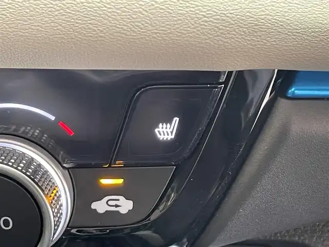 ホンダ ヴェゼル ハイブリッド e:HEV Z PLaYパッケージ 岩手県 2024(令6)年 0.8万km グレー ストレートグレー・パール(NH912P)/４WD/ヒルディセントコントロール/ハンズフリーアクセスパワーテールゲート/ワイヤレス充電/ホンダセンシング/衝突軽減ブレーキ/渋滞追従機能付きアダプティブクルーズコントロール/渋滞運転支援機能/車線維持支援機能/アダプティブドライビングビーム/標識認識機能/先行車発進お知らせ機能/ブラインドスポットインフォメーション/後退出庫サポート/パーキングセンサー/横滑り防止装置/減速セレクター/シートヒーター/ステアリングヒーター/純正ナビ/フルセグTV/ドライブレコーダー/バックカメラ/ETC2.0/LEDヘッドライト/LEDフォグライト/純正18インチアルミホイール