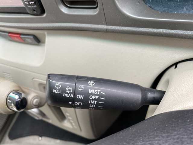 ダイハツ アトレー ワゴン カスタム ターボ RS 福岡県 2011(平23)年 13.6万km パールホワイトⅢ 純正ナビ/（Bluetooth/AM/FM/CD/DVD）/MOMOハンドル/純正13インチアルミホイール/スペアキー/パワーウィンドウ/フォグランプ/純正ドアバイザー/電格ミラー