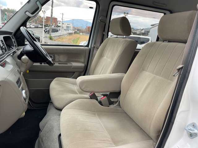 ダイハツ アトレー ワゴン カスタム ターボ RS 福岡県 2011(平23)年 13.6万km パールホワイトⅢ 純正ナビ/（Bluetooth/AM/FM/CD/DVD）/MOMOハンドル/純正13インチアルミホイール/スペアキー/パワーウィンドウ/フォグランプ/純正ドアバイザー/電格ミラー