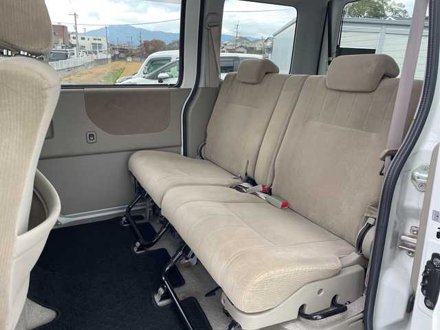 ダイハツ アトレー ワゴン カスタム ターボ RS 福岡県 2011(平23)年 13.6万km パールホワイトⅢ 純正ナビ/（Bluetooth/AM/FM/CD/DVD）/MOMOハンドル/純正13インチアルミホイール/スペアキー/パワーウィンドウ/フォグランプ/純正ドアバイザー/電格ミラー