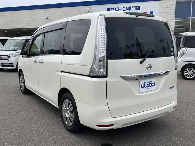 日産 セレナ 20X Sハイブリッド 和歌山県 2012(平24)年 5.7万km ブリリアントホワイトパール (株)IDOMが運営する【じしゃロン和歌山店】の自社ローン専用車両になります。こちらは現金またはオートローンご利用時の価格です。自社ローンご希望の方は別途その旨お申付け下さい/【じしゃロン個店占有の為　落札禁止】/ＳＤナビ/フルセグテレビ/プッシュスタート/両側パワースライドドア/ＥＴＣ/Bluetooth接続/クルーズコントロール/バックカメラ/後席エアコン/フルセグテレビ/横滑り防止機能