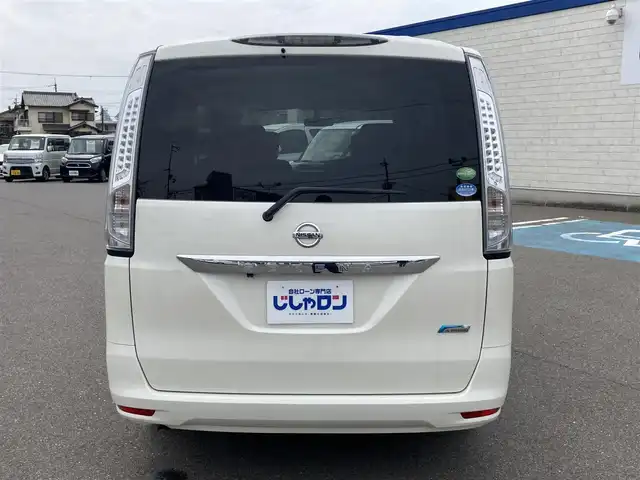 日産 セレナ 20X Sハイブリッド 和歌山県 2012(平24)年 5.7万km ブリリアントホワイトパール (株)IDOMが運営する【じしゃロン和歌山店】の自社ローン専用車両になります。こちらは現金またはオートローンご利用時の価格です。自社ローンご希望の方は別途その旨お申付け下さい/【じしゃロン個店占有の為　落札禁止】/ＳＤナビ/フルセグテレビ/プッシュスタート/両側パワースライドドア/ＥＴＣ/Bluetooth接続/クルーズコントロール/バックカメラ/後席エアコン/フルセグテレビ/横滑り防止機能