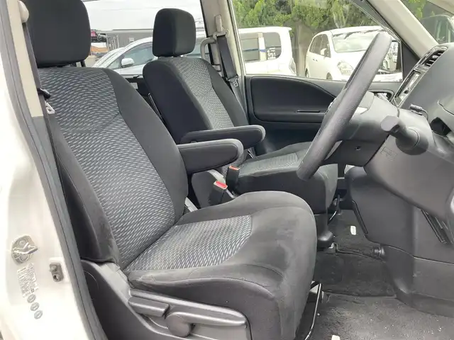 日産 セレナ 20X Sハイブリッド 和歌山県 2012(平24)年 5.7万km ブリリアントホワイトパール (株)IDOMが運営する【じしゃロン和歌山店】の自社ローン専用車両になります。こちらは現金またはオートローンご利用時の価格です。自社ローンご希望の方は別途その旨お申付け下さい/【じしゃロン個店占有の為　落札禁止】/ＳＤナビ/フルセグテレビ/プッシュスタート/両側パワースライドドア/ＥＴＣ/Bluetooth接続/クルーズコントロール/バックカメラ/後席エアコン/フルセグテレビ/横滑り防止機能