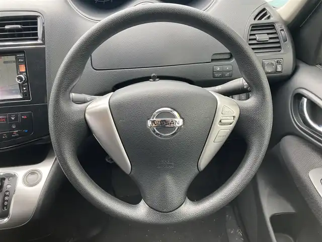 日産 セレナ 20X Sハイブリッド 和歌山県 2012(平24)年 5.7万km ブリリアントホワイトパール (株)IDOMが運営する【じしゃロン和歌山店】の自社ローン専用車両になります。こちらは現金またはオートローンご利用時の価格です。自社ローンご希望の方は別途その旨お申付け下さい/【じしゃロン個店占有の為　落札禁止】/ＳＤナビ/フルセグテレビ/プッシュスタート/両側パワースライドドア/ＥＴＣ/Bluetooth接続/クルーズコントロール/バックカメラ/後席エアコン/フルセグテレビ/横滑り防止機能