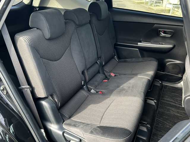 トヨタ プリウス α S ツーリングセレクション 石川県 2017(平29)年 8.1万km アティチュードブラックマイカ SDナビ【AM/FM/フルセグ/DVD/Bluetooth】/バックカメラ/ETC/プッシュスタート/LEDヘッドライト/オートライト/純正フロアマット/純正アルミホイール/横滑り防止装置/カーテンエアバッグ