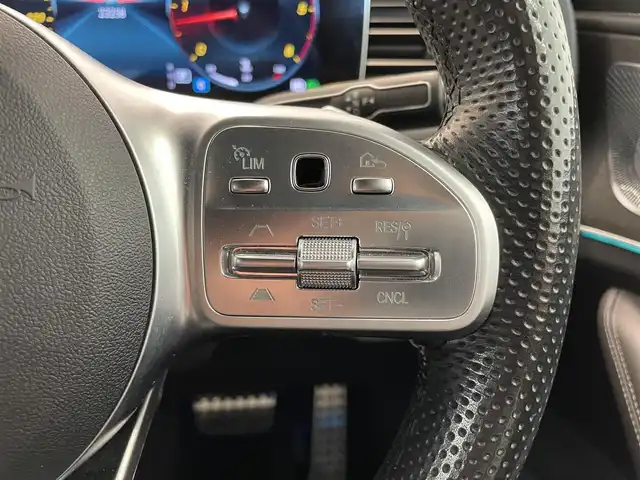 メルセデス・ベンツ ＧＬＥ４００ｄ 4MATIC クーペ スポーツ 熊本県 2020(令2)年 2.4万km ダイヤモンドホワイト ・スマートキー/・プッシュスタート/・サンルーフ/・アクティブステアリングアシスト/・DSR/・道路標識アシスト/・アクティブブレーキアシスト/・アクティブレーンキーピングアシスト/・アテンションアシスト/・ブラインドスポットモニター/・レーンチェンジアシスト/・インテリジェントライドシステム/・クルーズコントロール(追従式)/・黒革シート/・前席パワーシート/・全席シートヒーター /・前席エアシート /・純正メモリナビ/　【Bluetooth・USB・AppleCarPlay・AndroidAuto】/・Burmesterサウンドシステム/・フルセグTV/・全方位カメラ/・ETC2.0/・ヘッドアップディスプレイ/・パワーバックドア/・LEDヘッドランプ/・純正マット