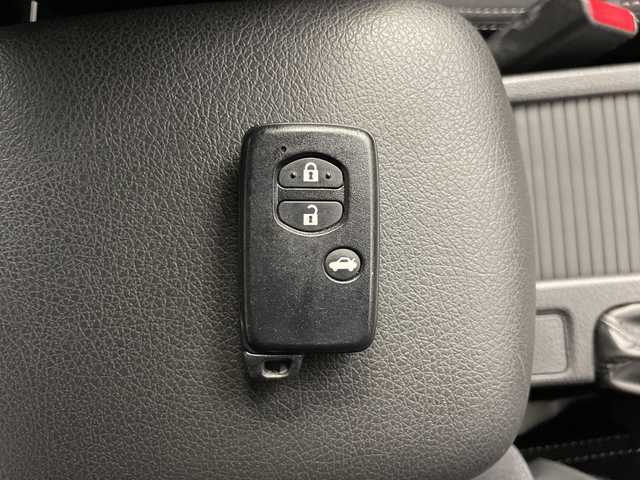 スバル インプレッサ ＸＶ 2．0i－L アイサイト 道央・札幌 2013(平25)年 3.1万km サテンホワイトパール ナビ【TV/BT/FM)/アイサイト/４WD/ドライブレコーダー/社外エアロ/社外マフラー/アイドリンストップ/クルーズコントロール/ハーフレザーシート/D席パワーシート/ETC/純正アルミホイール/HIDヘッドライト/オートライト/パドルシフト/MTモード付きAT/革巻きステアリング/ステアリングスイッチ/電格ミラー/横滑り防止/プッシュスタート/スマートキー