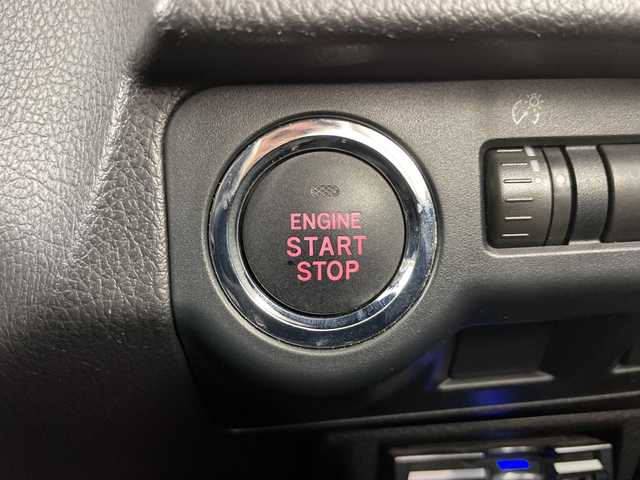 スバル インプレッサ ＸＶ 2．0i－L アイサイト 道央・札幌 2013(平25)年 3.1万km サテンホワイトパール ナビ【TV/BT/FM)/アイサイト/４WD/ドライブレコーダー/社外エアロ/社外マフラー/アイドリンストップ/クルーズコントロール/ハーフレザーシート/D席パワーシート/ETC/純正アルミホイール/HIDヘッドライト/オートライト/パドルシフト/MTモード付きAT/革巻きステアリング/ステアリングスイッチ/電格ミラー/横滑り防止/プッシュスタート/スマートキー