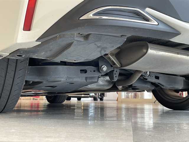 トヨタ カローラツーリング ハイブリッド ダブルバイビー 福井県 2020(令2)年 6.4万km ホワイトパールクリスタルシャイン ワンオーナー/純正7インチディスプレイオーディオ/バックカメラ/トヨタセーフティセンス/・プリクラッシュセーフティ/・レーントレーシングアシスト/・レーダークルーズコントロール/・リヤクロストラフィックアラート/・パーキングサポートブレーキ/・オートマチックハイビーム/・ロードサインアシスト/・先行車発進アラーム/ブラインドスポットモニター/コーナーセンサー/ETC/前後ドライブレコーダー/オプティトロンメーター/オートライト/丸型1灯式LEDヘッドランプ/LEDデイライト/ハーフレザーシート/純正17インチアルミホイール/プッシュスタート/スマートキー×2/純正フロアマット