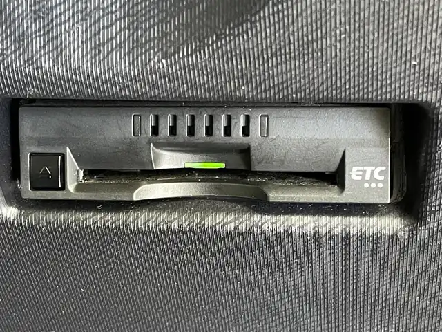 トヨタ アクア S スタイルブラック 茨城県 2020(令2)年 5.9万km ブラックマイカ 純正ナビ/バックカメラ/ワンセグ/衝突被害軽減ブレーキ/車線逸脱抑制装置/オートマチックハイビーム/クリアランスソナー/ETC/スマートキー/プッシュスタート/スタッドレスタイヤ積込