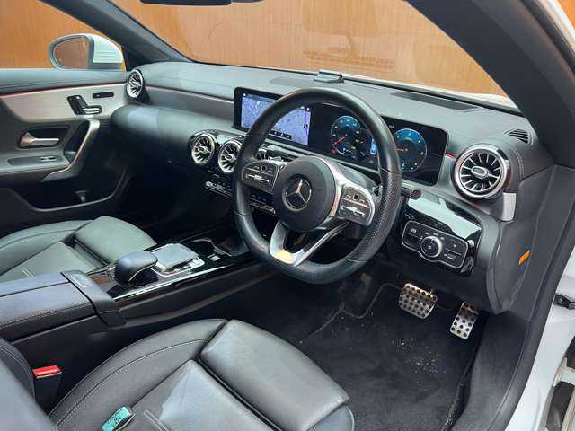 メルセデス・ベンツ ＣＬＡ２００ｄ AMGライン 千葉県 2019(令1)年 7万km デジタルホワイト ＡＭＧレザーＥＸＣ　/アドバンスドＰＫＧ　/パノラマＳＲ　/純正ナビ　/３６０°カメラ　/ＨＵＤ　/ＡＣＣ　/ＢＳＭ　/シートヒーター　/パワーシート　/電動リアゲート　/ＬＥＤヘッドライト　/ハイビームアシスト