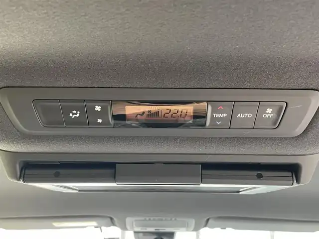 トヨタ ノア Si ダブルバイビーⅢ 千葉県 2021(令3)年 3.6万km ブラック 純正10インチナビ/(Bluetooth/フルセグTV/CD/DVD)/バックカメラ/衝突被害軽減システム/車線逸脱警報/クルーズコントロール/フリップダウンモニター/ハーフレザーシート/両側パワースライドドア/横滑り防止装置/ETC/ドライブレコーダー/アイドリングストップ/LEDヘッドライト/フォグランプ/オートライト/ウィンカーミラー/電動格納ミラー/純正16インチAW/シートリフター/プッシュスタート/スマートキー/ドアバイザー/取扱説明書