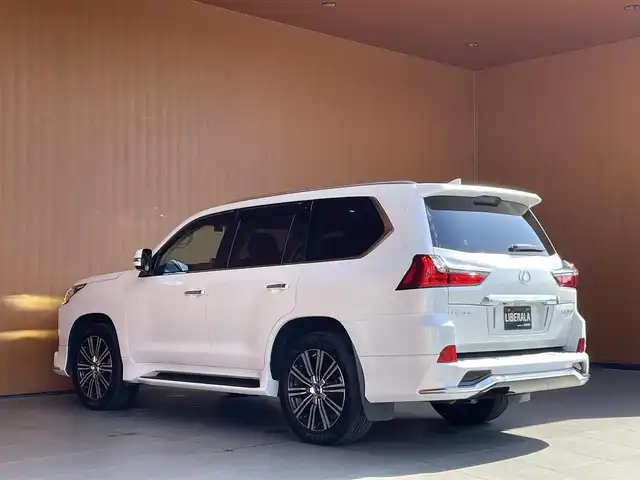 レクサス ＬＸ 570 愛知県 2019(平31)年 3.9万km ソニッククォーツ モデリスタエアロ/マークレビンソン/サンルーフ/純正ナビ/・CD/DVD/Blu-ray/BT/USB/SD/フルセグTV/360度カメラ/COOLボックス/ヘッドアップディスプレイ/レーンキープアシスト/ブラインドスポットモニター/アダプティブクルーズコントロール/黒革シート/シートヒーター/ベンチレーション/オプション21インチアルミ/LEDヘッドライト