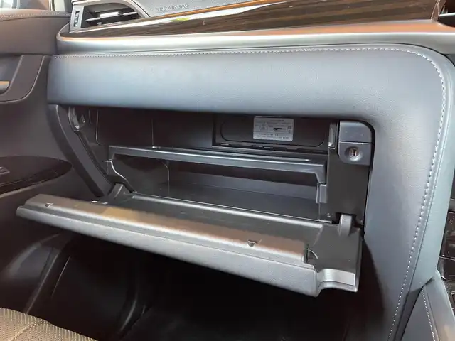 レクサス ＬＸ 570 愛知県 2019(平31)年 3.9万km ソニッククォーツ モデリスタエアロ/マークレビンソン/サンルーフ/純正ナビ/・CD/DVD/Blu-ray/BT/USB/SD/フルセグTV/360度カメラ/COOLボックス/ヘッドアップディスプレイ/レーンキープアシスト/ブラインドスポットモニター/アダプティブクルーズコントロール/黒革シート/シートヒーター/ベンチレーション/オプション21インチアルミ/LEDヘッドライト