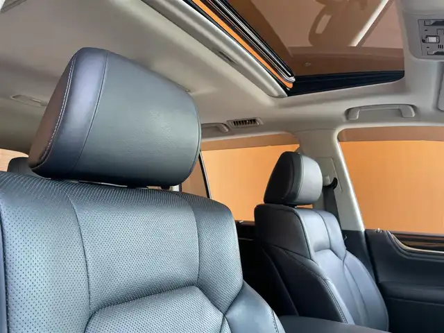 レクサス ＬＸ 570 愛知県 2019(平31)年 3.9万km ソニッククォーツ モデリスタエアロ/マークレビンソン/サンルーフ/純正ナビ/・CD/DVD/Blu-ray/BT/USB/SD/フルセグTV/360度カメラ/COOLボックス/ヘッドアップディスプレイ/レーンキープアシスト/ブラインドスポットモニター/アダプティブクルーズコントロール/黒革シート/シートヒーター/ベンチレーション/オプション21インチアルミ/LEDヘッドライト