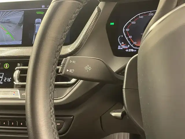 ＢＭＷ １１８ｄ プレイ エディションジョイ+ 岡山県 2021(令3)年 3.2万km アルピンホワイトⅢ ナビゲーションパッケージ/・BMWライブコックピット/・インテリジェントパーソナルアシスタント/・ETC/コンフォートパッケージ/・アルミホイール/・オートマチックテールゲートオペレーション/・ACC/・イルミネーテッドベルリンインテリアトリム/純正iDrive7/Rカメラ/リバースアシスト/パーキングアシスト/Bluetooth/アップルカープレイ/ワイヤレスチャージ/ブレーキオートホールド/オートライト/AHB/オートワイパー/SOSコール/PDC