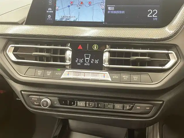 ＢＭＷ １１８ｄ プレイ エディションジョイ+ 岡山県 2021(令3)年 3.2万km アルピンホワイトⅢ ナビゲーションパッケージ/・BMWライブコックピット/・インテリジェントパーソナルアシスタント/・ETC/コンフォートパッケージ/・アルミホイール/・オートマチックテールゲートオペレーション/・ACC/・イルミネーテッドベルリンインテリアトリム/純正iDrive7/Rカメラ/リバースアシスト/パーキングアシスト/Bluetooth/アップルカープレイ/ワイヤレスチャージ/ブレーキオートホールド/オートライト/AHB/オートワイパー/SOSコール/PDC
