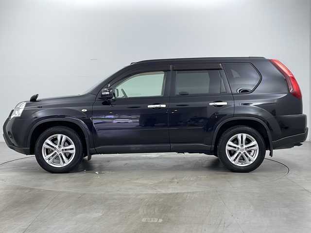 日産 エクストレイル 20X 道央・札幌 2010(平22)年 7.5万km ダイヤモンドブラック ・パートタイム4WD/・純正メモリナビ/　CD/DVD/BT/ワンセグTV/・バックカメラ/・全席シートヒーター/・ETC/・革巻ステアリング/・オートライト/・フォグランプ/・ヘッドライトレベライザー /・ダウンヒルアシスト/・スマートキー/・スペアキー/・純正フロアマット/・純正ドアバイザー/・横滑り防止/・取扱説明書/・保証書