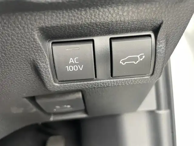 トヨタ カローラ クロス ハイブリッド Z 千葉県 2025(令7)年 0.1万km プラチナホワイトパールマイカ ４ＷＤ/純正ディスプレイオーディオ/フルセグＴＶ/全方位カメラ/クルーズコントロール/ビルトインＥＴＣ/コーナーセンサー/衝突被害軽減ブレーキ/レーンキープアシスト/ステアリングヒーター/前席シートヒーター