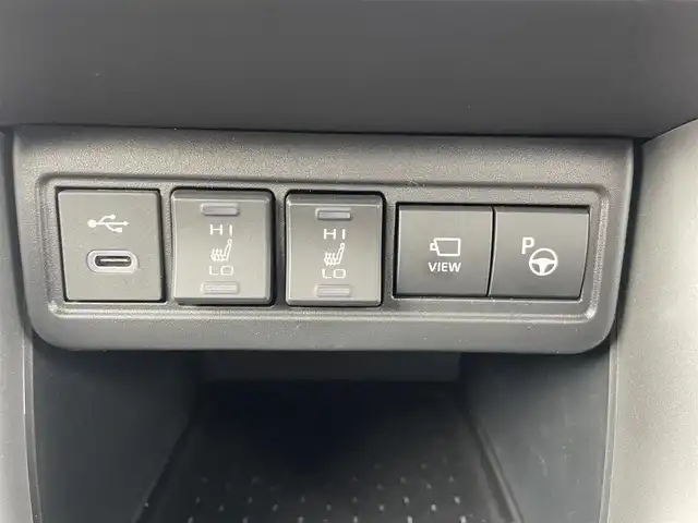 トヨタ カローラ クロス ハイブリッド Z 千葉県 2025(令7)年 0.1万km プラチナホワイトパールマイカ ４ＷＤ/純正ディスプレイオーディオ/フルセグＴＶ/全方位カメラ/クルーズコントロール/ビルトインＥＴＣ/コーナーセンサー/衝突被害軽減ブレーキ/レーンキープアシスト/ステアリングヒーター/前席シートヒーター