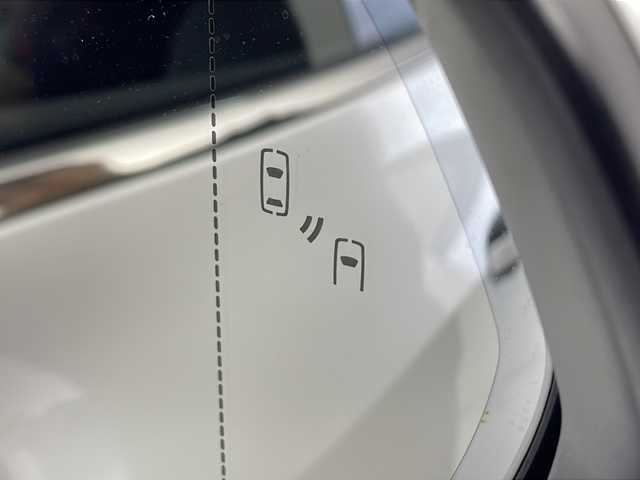 レクサス ＮＸ 250 愛知県 2023(令5)年 1.8万km ソニッククォーツ /禁煙車//ワンオーナー車//純正ナビ//Bluetooth　フルセグTV//バック&サイドモニター//ビルトインETC2.0//電動チルト&スライドムーンルーフ//レクサスセーフティシステム+//レーダークルーズコントロール//ブラインドスポットモニター//パーキングサポートブレーキ//LEDヘッドライト//オートライト//オートハイビーム//フロントフォグランプ//パワーバックドア//Ltexシート//前席パワーシート//前席・後席シートヒーター//ナノイーX//レクサスNXプレミアムサウンドシステム//AC100V//電子パーキングブレーキ//ブレーキホールド//純正18インチアルミホイール//純正フロアマット//革巻きステアリング//ステアリングスイッチ//パドルシフト//ステアリング電動チルト&テレスコ(オートスライド機能付)//プッシュスタート//電動格納ミラー//アイドリングストップ//新車保証書・取扱説明書//スペアキー