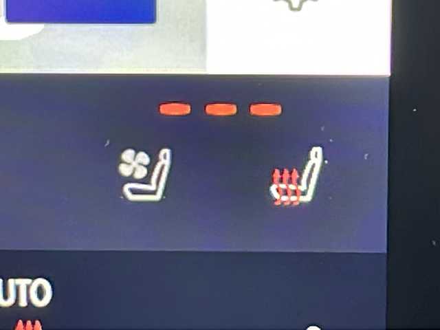 レクサス ＮＸ 250 愛知県 2023(令5)年 1.8万km ソニッククォーツ /禁煙車//ワンオーナー車//純正ナビ//Bluetooth　フルセグTV//バック&サイドモニター//ビルトインETC2.0//電動チルト&スライドムーンルーフ//レクサスセーフティシステム+//レーダークルーズコントロール//ブラインドスポットモニター//パーキングサポートブレーキ//LEDヘッドライト//オートライト//オートハイビーム//フロントフォグランプ//パワーバックドア//Ltexシート//前席パワーシート//前席・後席シートヒーター//ナノイーX//レクサスNXプレミアムサウンドシステム//AC100V//電子パーキングブレーキ//ブレーキホールド//純正18インチアルミホイール//純正フロアマット//革巻きステアリング//ステアリングスイッチ//パドルシフト//ステアリング電動チルト&テレスコ(オートスライド機能付)//プッシュスタート//電動格納ミラー//アイドリングストップ//新車保証書・取扱説明書//スペアキー