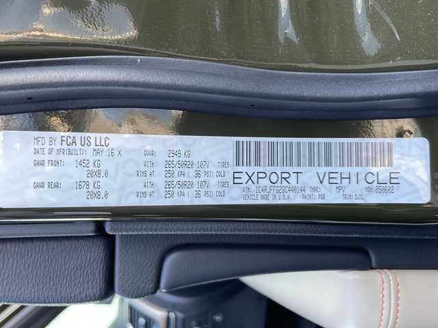 クライスラー・ジープ ジープ グランドチェロキー 75thアニバーサリーE 佐賀県 2016(平28)年 4.7万km Ｄグリーン 純正ナビ　/フルセグTV/Bluetooth/USB/SD/バックカメラ/エアサス　/レザーシート　/ＡＣＣ　/衝突軽減ブレーキ/ブラインドスポット/ヒルスタートアシスト/シートヒーター　/ステアリングヒーター/スマートキー　/パークセンス　/ＥＴＣ　/純正２０インチＡＷ/取説・保証書/色コード：PGRレコングリーンクリアコート