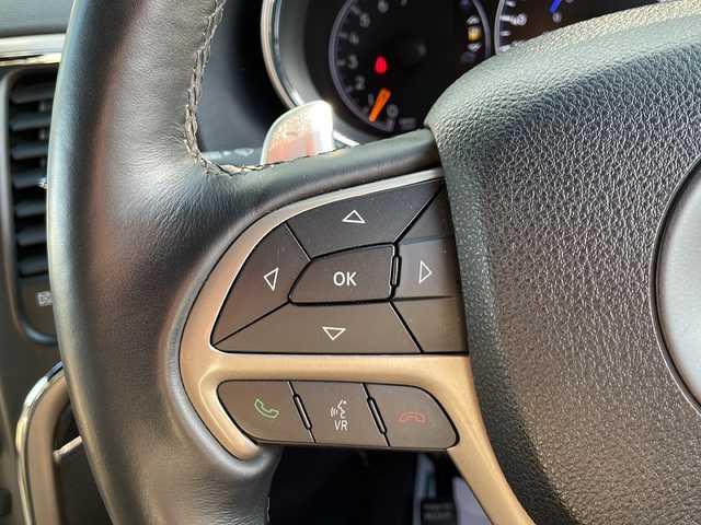 クライスラー・ジープ ジープ グランドチェロキー 75thアニバーサリーE 佐賀県 2016(平28)年 4.7万km Ｄグリーン 純正ナビ　/フルセグTV/Bluetooth/USB/SD/バックカメラ/エアサス　/レザーシート　/ＡＣＣ　/衝突軽減ブレーキ/ブラインドスポット/ヒルスタートアシスト/シートヒーター　/ステアリングヒーター/スマートキー　/パークセンス　/ＥＴＣ　/純正２０インチＡＷ/取説・保証書/色コード：PGRレコングリーンクリアコート