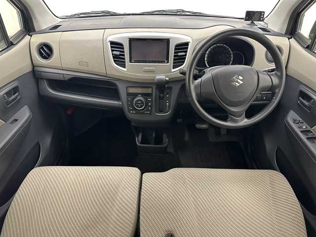 スズキ ワゴンＲ FX 兵庫県 2013(平25)年 3.2万km シルキーシルバーメタリック 社外ナビ＆ワンセグTV/（CD＆DVD＆FM＆AM）/レーダー探知機/ドアバイザー/フロアマット/リモコンキー/スペアキー有り/ABS/横滑り防止装置