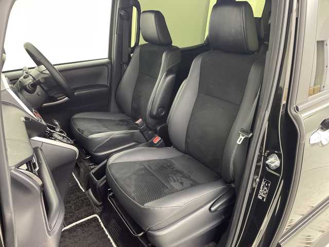 トヨタ ヴォクシー ハイブリッド ZS 煌Ⅲ 大阪府 2021(令3)年 2.9万km イナズマスパーキングブラックガラスフレーク トヨタセーフティセンス/・衝突軽減ブレーキ/純正１０型ナビ/（CD/DVD/Bluetooth/フルセグTV）/バックカメラ/両側パワースライドドア/ハーフレザーシート/前席シートヒーター/ＥＴＣ２．０/ＬＥＤヘッドライト/フォグランプ/コーナーセンサー/クルーズコントロール