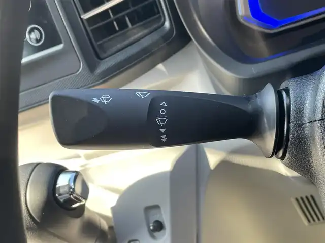 ダイハツ ミラ イース X SAⅢ 千葉県 2020(令2)年 6.3万km ホワイト スマートアシストIII/・衝突軽減ブレーキ/・車線逸脱警報/・先行車発進お知らせ機能/・オートマチックハイビーム/純正CDオーディオ/前後コーナーセンサー/純正LEDヘッドライト/キーレスキー/社外ドライブレコーダー/ETC/ヘッドライトレベライザー/ドアバイザー/新車時保証書＆取扱説明書