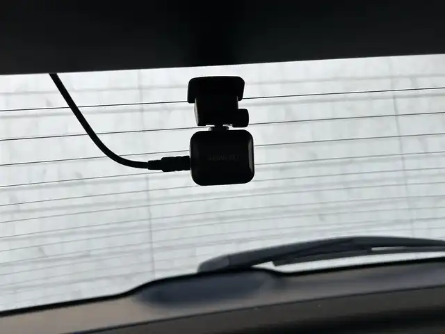 マツダ アクセラ スポーツ 20S ツーリング 埼玉県 2015(平27)年 1.7万km ソウルレッドプレミアムメタリック ワンオーナー/純正ナビオーディオ/(AM/FM/BT/AUX/USB)/バックカメラ/ETC/純正ETCボックス/RVM/LDWS/AFS/HBC/SCBS/バーグラアラームシステム/ヘッドアップディスプレイ/クルーズコントロール（追従無し）/前後ドライブレコーダー　/アイドリングストップ/オートライト/オートエアコン/プッシュスタートボタン/スマートキー×１/ステアリングスイッチ/USB入力端子/純正フロアマット/Auto exeフルスポイラー/Auto exe リアウィング/純正アルミ黒塗装/EXART マフラー/車両/ナビ 取扱説明書/保証書