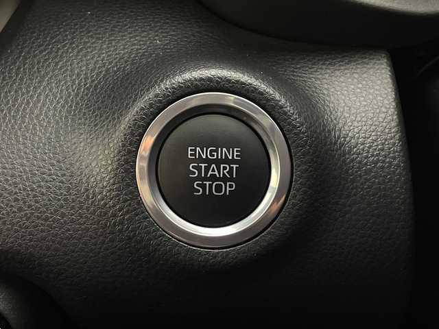 トヨタ ヤリス G 茨城県 2021(令3)年 2.9万km ホワイトパールクリスタルシャイン 純正ディスプレイオーディオナビ　バックモニター　衝突軽減ブレーキ　スマートキ―　プッシュスタート　ビルトインＥＴＣ　ＵＳＢ入力端子　車線逸脱警報装置　クリアランスソナー　ＬＥＤライト　オートハイビーム