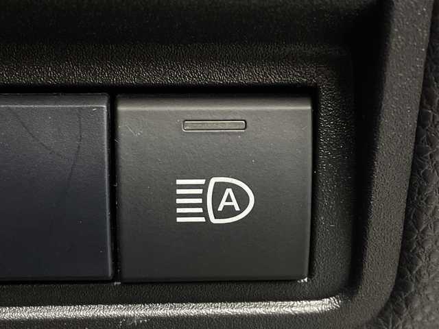 トヨタ ヤリス G 茨城県 2021(令3)年 2.9万km ホワイトパールクリスタルシャイン 純正ディスプレイオーディオナビ　バックモニター　衝突軽減ブレーキ　スマートキ―　プッシュスタート　ビルトインＥＴＣ　ＵＳＢ入力端子　車線逸脱警報装置　クリアランスソナー　ＬＥＤライト　オートハイビーム