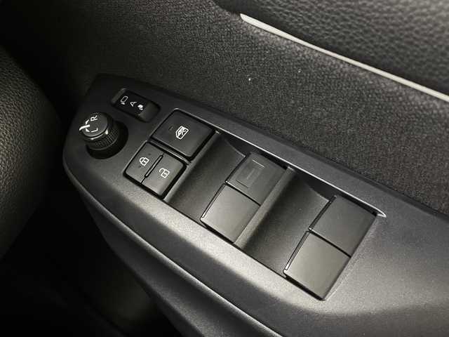 トヨタ ヤリス G 茨城県 2021(令3)年 2.9万km ホワイトパールクリスタルシャイン 純正ディスプレイオーディオナビ　バックモニター　衝突軽減ブレーキ　スマートキ―　プッシュスタート　ビルトインＥＴＣ　ＵＳＢ入力端子　車線逸脱警報装置　クリアランスソナー　ＬＥＤライト　オートハイビーム