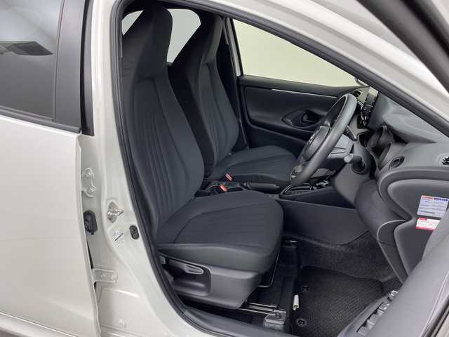 トヨタ ヤリス G 茨城県 2021(令3)年 2.9万km ホワイトパールクリスタルシャイン 純正ディスプレイオーディオナビ　バックモニター　衝突軽減ブレーキ　スマートキ―　プッシュスタート　ビルトインＥＴＣ　ＵＳＢ入力端子　車線逸脱警報装置　クリアランスソナー　ＬＥＤライト　オートハイビーム