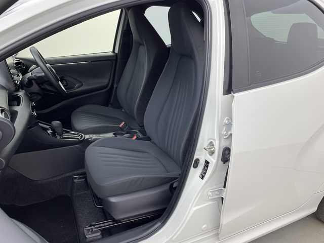 トヨタ ヤリス G 茨城県 2021(令3)年 2.9万km ホワイトパールクリスタルシャイン 純正ディスプレイオーディオナビ　バックモニター　衝突軽減ブレーキ　スマートキ―　プッシュスタート　ビルトインＥＴＣ　ＵＳＢ入力端子　車線逸脱警報装置　クリアランスソナー　ＬＥＤライト　オートハイビーム