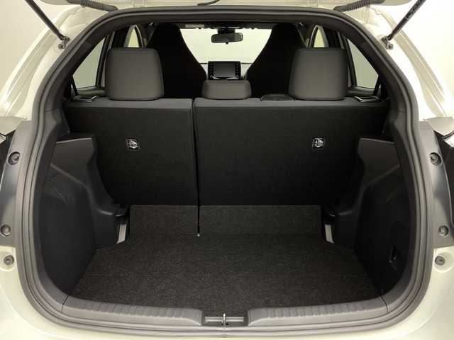 トヨタ ヤリス G 茨城県 2021(令3)年 2.9万km ホワイトパールクリスタルシャイン 純正ディスプレイオーディオナビ　バックモニター　衝突軽減ブレーキ　スマートキ―　プッシュスタート　ビルトインＥＴＣ　ＵＳＢ入力端子　車線逸脱警報装置　クリアランスソナー　ＬＥＤライト　オートハイビーム