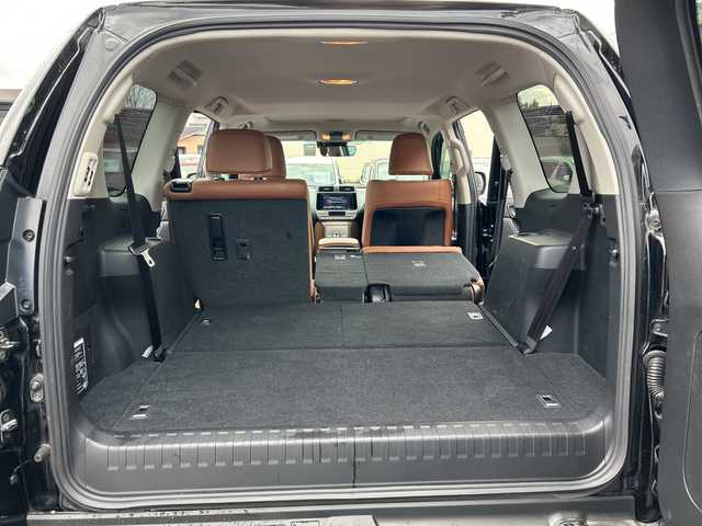 トヨタ ランドクルーザー プラド TX-L 70thアニバーサリーLTD 富山県 2022(令4)年 4.8万km ブラック 純正９型ナビ/フルセグＴＶ／Ｂｌｕｅｔｏｏｔｈ/バックカメラ/レーダークルーズコントロール/レーンキープアシスト/プリクラッシュセーフティ/純正AW１８インチ/茶革シート/シートヒーター／シートクーラー/運転席／助手席パワーシート/ヘッドライトウォッシャー/LEDヘッドライト/スマートキー/プッシュスタート/横滑り防止装置/Wエアバック/サイド＋カーテンエアバック