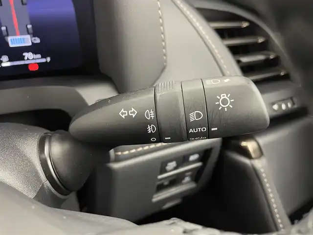 トヨタ アルファードハイブリット Z 宮城県 2023(令5)年 0.9万km プラチナホワイトパールマイカ ４ＷＤ/モデリスタエアロ／マフラー/全周囲カメラ/ルーフスポイラーイルミ/純正ナビ/ヘッドアップディスプレイ/ブラインドスポットモニター/リアクロストラフィックアラート/クリアランスソナー/アダプティブクルーズコントロール/パワーバックドア/両側パワースライドドア/シートヒーター/ベンチレーション/メモリ機能付パワーシート/１００Ｖ電源/ETC2.0/ミラー型前後ドライブレコーダー/フルセグTV/セーフティセンス