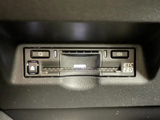 トヨタ アルファードハイブリット Z 宮城県 2023(令5)年 0.9万km プラチナホワイトパールマイカ ４ＷＤ/モデリスタエアロ／マフラー/全周囲カメラ/ルーフスポイラーイルミ/純正ナビ/ヘッドアップディスプレイ/ブラインドスポットモニター/リアクロストラフィックアラート/クリアランスソナー/アダプティブクルーズコントロール/パワーバックドア/両側パワースライドドア/シートヒーター/ベンチレーション/メモリ機能付パワーシート/１００Ｖ電源/ETC2.0/ミラー型前後ドライブレコーダー/フルセグTV/セーフティセンス