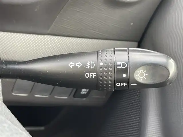 ダイハツ タント エグゼ カスタムG 滋賀県 2013(平25)年 5万km パールホワイトⅢ 禁煙車/社外ナビ/（CD/DVD/SD/AUX/地デジTV）/ETC/HIDヘッドライト/フォグランプ/電動格納ミラー/純正アルミホイール/純正ドアバイザー/社外フロアマット/スペアキー1本/アイドリングストップ