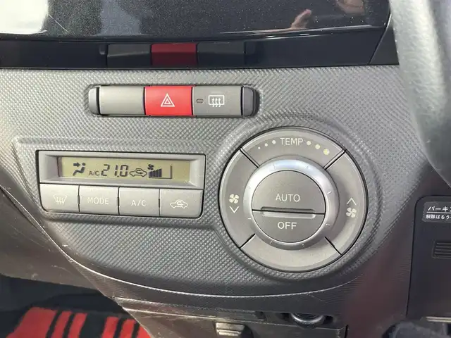 ダイハツ タント エグゼ カスタムG 滋賀県 2013(平25)年 5万km パールホワイトⅢ 禁煙車/社外ナビ/（CD/DVD/SD/AUX/地デジTV）/ETC/HIDヘッドライト/フォグランプ/電動格納ミラー/純正アルミホイール/純正ドアバイザー/社外フロアマット/スペアキー1本/アイドリングストップ