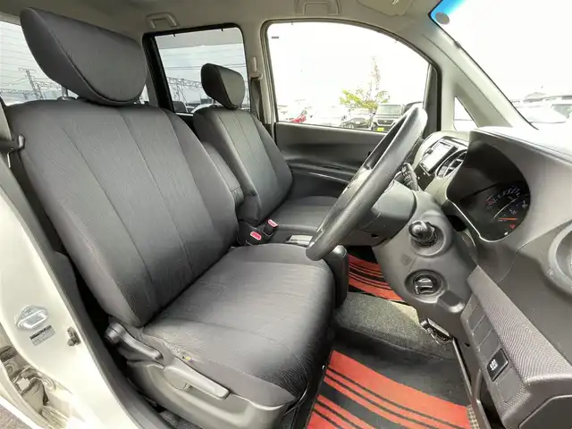 ダイハツ タント エグゼ カスタムG 滋賀県 2013(平25)年 5万km パールホワイトⅢ 禁煙車/社外ナビ/（CD/DVD/SD/AUX/地デジTV）/ETC/HIDヘッドライト/フォグランプ/電動格納ミラー/純正アルミホイール/純正ドアバイザー/社外フロアマット/スペアキー1本/アイドリングストップ