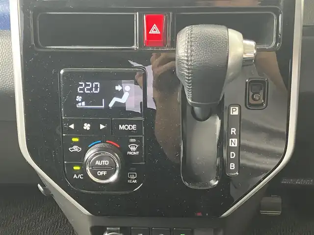 トヨタ ルーミー カスタムG－T 高知県 2017(平29)年 5.2万km パールホワイトⅢ 純正SDナビ/フルセグ/Bluetooth接続/両側パワースライドドア/ETC/バックカメラ/ドライブレコーダー/クルーズコントロール/純正アルミホイール/純正フロアマット/スマートキー/ワンオーナー/横滑り防止装置/レーンキープアシスト