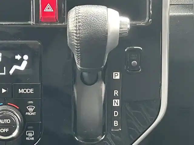 トヨタ ルーミー カスタムG－T 兵庫県 2017(平29)年 5.2万km パールホワイトⅢ 純正SDナビ/Bluetooth接続/両側パワースライドドア/ETC/バックカメラ/クルーズコントロール/純正アルミホイール/純正フロアマット/スマートキー/横滑り防止装置/レーンキープアシスト/シートヒーター/LEDライト/社外ドライブレコーダー/ステアリングスイッチ