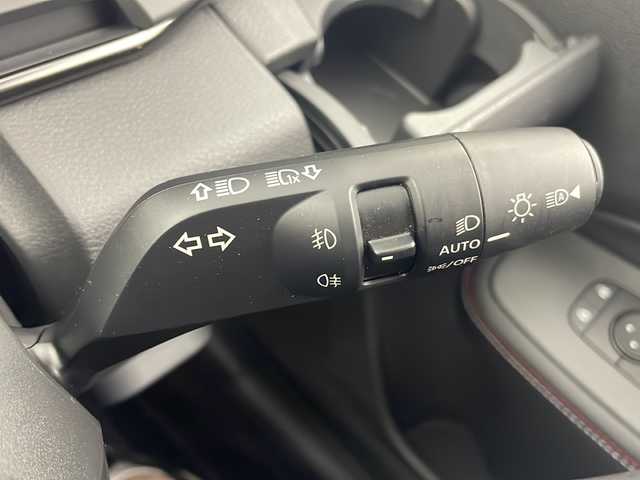 日産 オーラ ニスモ 愛知県 2024(令6)年 0.5万km ピュアホワイトパール 純正メーカーナビ/(BT/AM/FM/フルセグ/AndroidAuto）/ビルトインETC2.0/ドライブレコーダー/前後エアロ/レーダークルーズコントロール/横滑り防止/車線逸脱警報/後方車両検知/エマージェンシーブレーキ/標識検知/ステアリングヒーター/ブラインドスポットモニター/アラウンドビューモニター/全周囲カメラ/置くだけ充電/ステアリングスイッチ/純正フロアマット/純正アルミホイール/プッシュスタート/スマートキー