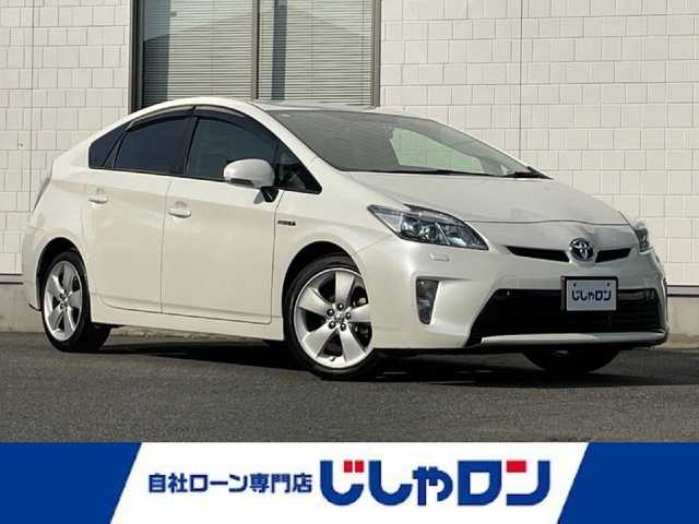 トヨタ プリウス S ツーリングセレクション 三重県 2012(平24)年 8.7万km ホワイトパールクリスタルシャイン (株)IDOMが運営する【じしゃロン四日市店】の自社ローン専用車両になります。こちらは現金またはオートローンご利用時の価格です。自社ローンご希望の方は別途その旨お申付け下さい/社外SDナビ（CD/DVD/BT/AM/FM）/フルセグTV/バックカメラ/エンジンスタートボタン/スマートキー/ETC/ドライブレコーダー/純正17インチAW/純正フロアマット/LEDヘッドライト
