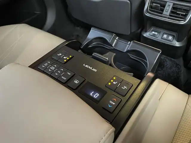 レクサス ＥＳ 300h バージョンL 愛知県 2019(令1)年 4.2万km ソニックチタニウム サンルーフ/TRDエアロ/・フロントアンダー サイド リア/三眼LEDヘッドライ/ 茶革シート/シートヒーター/シートベンチレーション/純正ナビ/フルセグTV/360度カメラ/Bluetooth/ACC/BSM/純正18インチアルミ/ETC